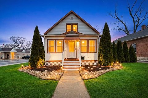 Photo of 17201 Oak Park Avenue, Tinley Park, IL 60477 (MLS # 12554190)