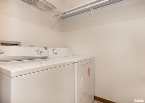 Tiny photo for 3260 PARKWILD Drive #3D, Bettendorf, IA 52722 (MLS # QC4268707)