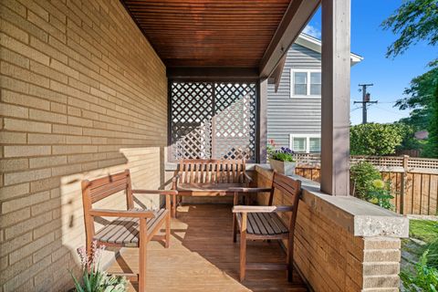 Tiny photo for 421 S Sunnyside Avenue, Elmhurst, IL 60126 (MLS # 12491845)