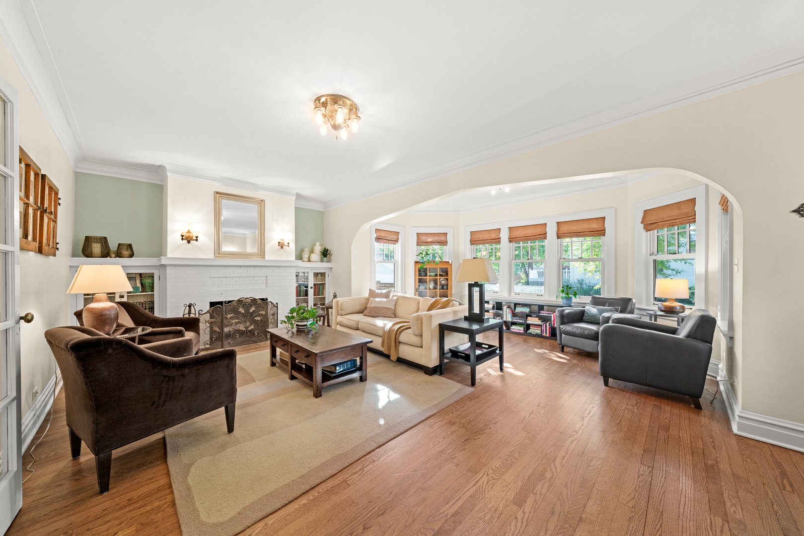 421 S Sunnyside Avenue