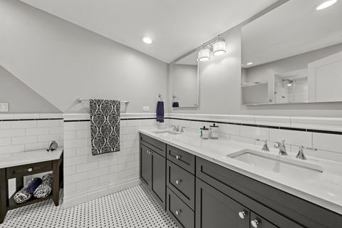 Tiny photo for 421 S Sunnyside Avenue, Elmhurst, IL 60126 (MLS # 12491845)