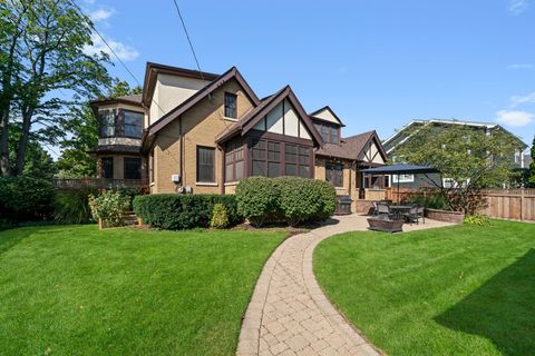 Tiny photo for 421 S Sunnyside Avenue, Elmhurst, IL 60126 (MLS # 12491845)