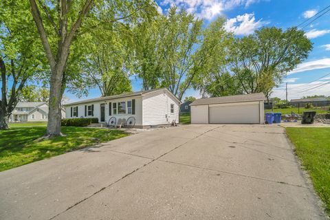 Tiny photo for 137 Birchwood Road, Carpentersville, IL 60110 (MLS # 12627756)