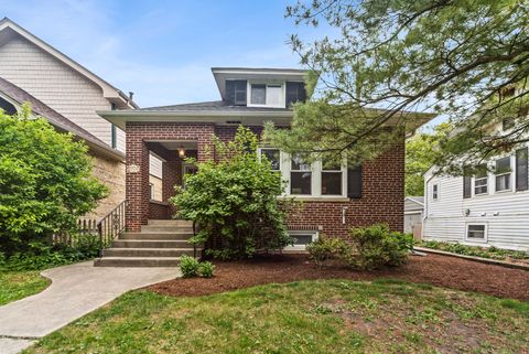 2749 Reese Avenue Evanston IL 60201