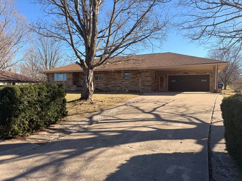 Tiny photo for 205 E Silverspoon Avenue, Granville, IL 61326 (MLS # 12587486)