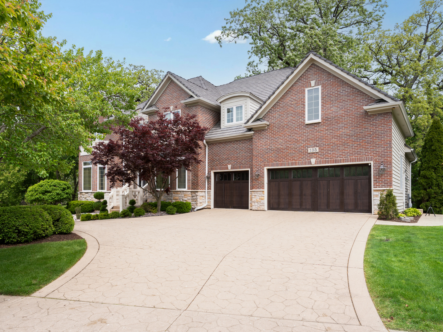 135 Settlers Drive