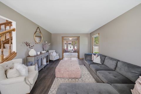 Tiny photo for 638 Anne Court, Bolingbrook, IL 60440 (MLS # 12620172)