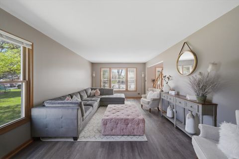 Tiny photo for 638 Anne Court, Bolingbrook, IL 60440 (MLS # 12620172)