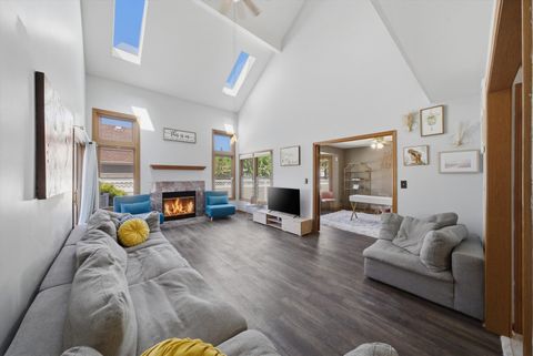 Tiny photo for 638 Anne Court, Bolingbrook, IL 60440 (MLS # 12620172)