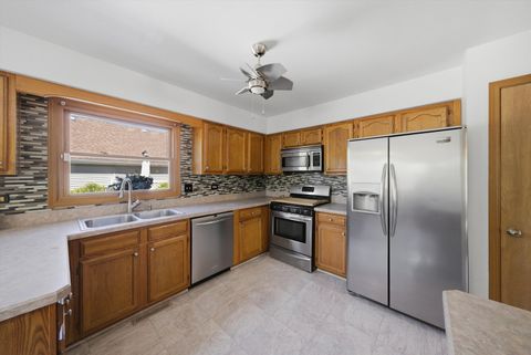 Tiny photo for 638 Anne Court, Bolingbrook, IL 60440 (MLS # 12620172)
