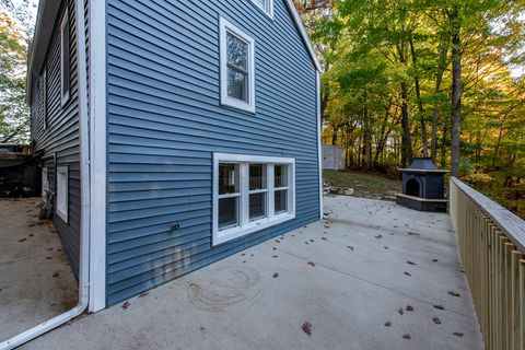 Tiny photo for 1414 Sheridan Road, Winthrop Harbor, IL 60096 (MLS # 12502949)