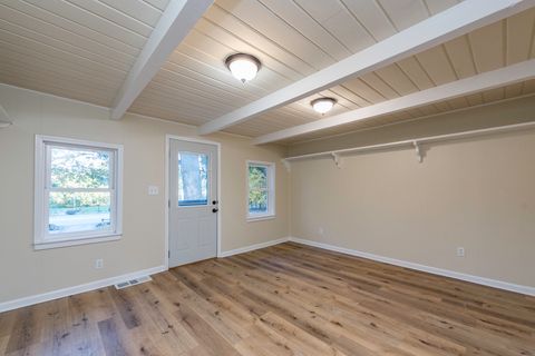 Tiny photo for 1414 Sheridan Road, Winthrop Harbor, IL 60096 (MLS # 12502949)