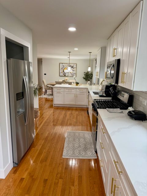 Tiny photo for 832 Leahy Circle, Des Plaines, IL 60016 (MLS # 12656368)