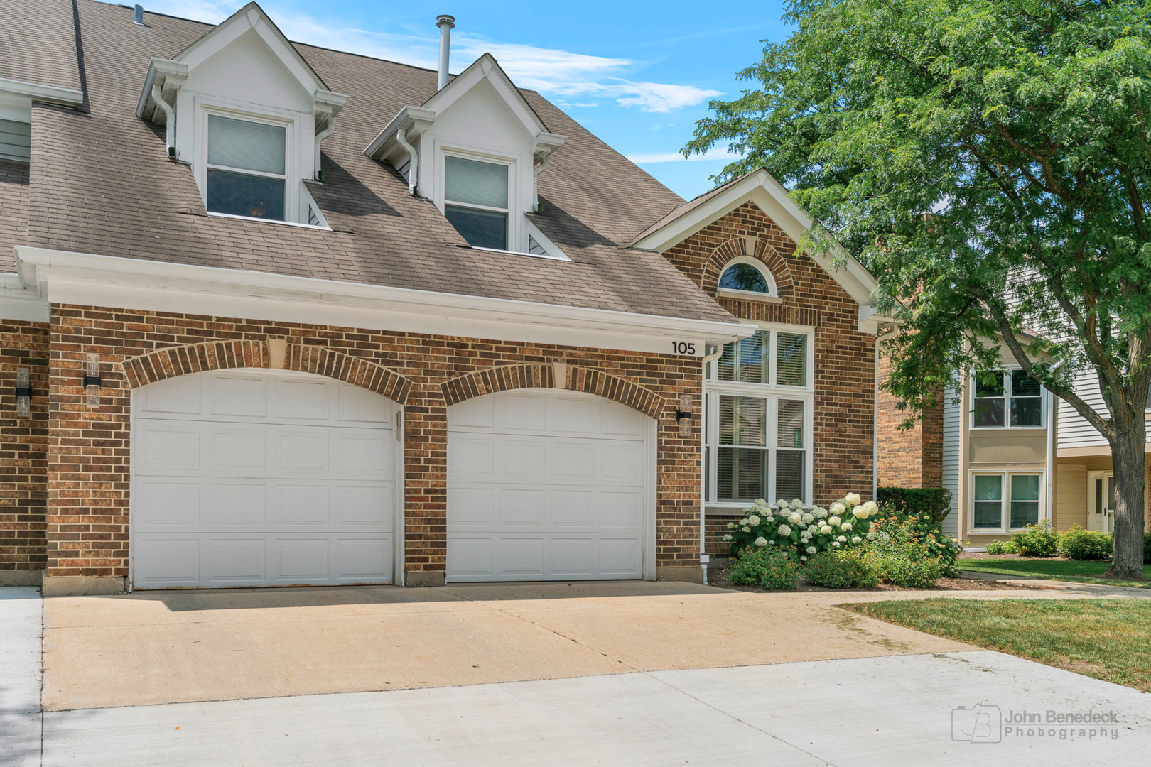 105 Willow Parkway