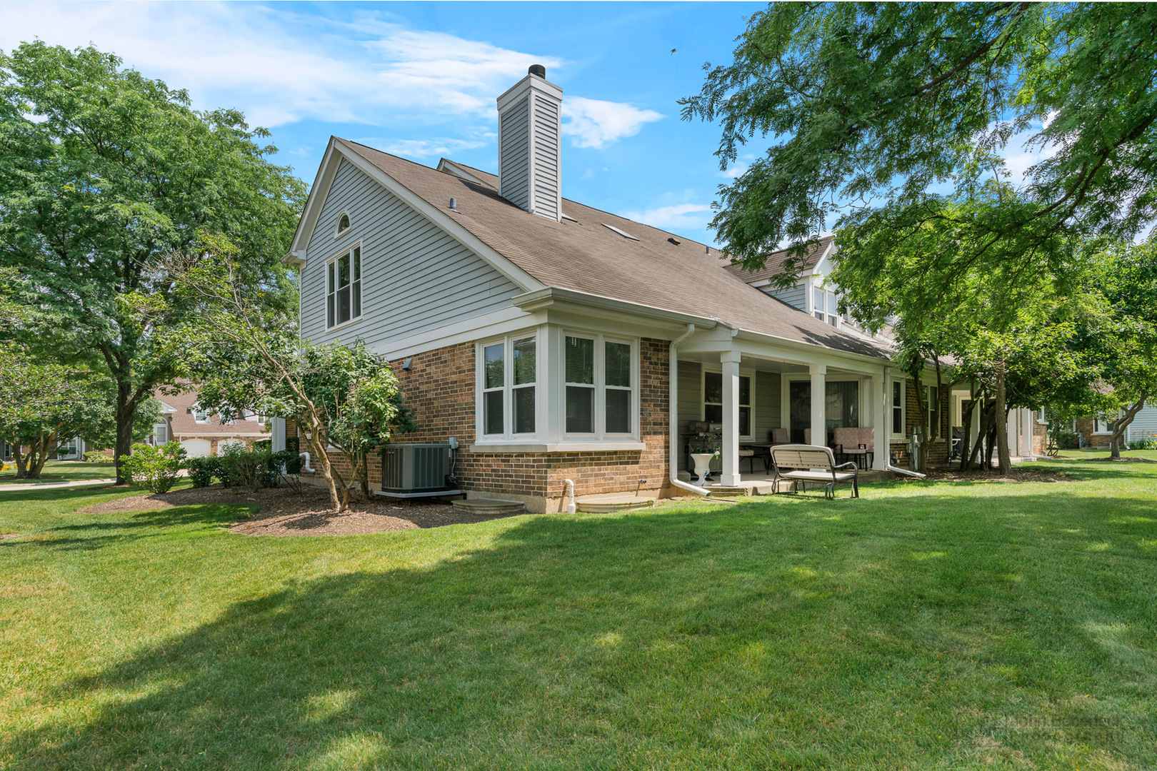 105 Willow Parkway