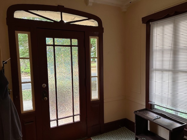 704 W Illinois Street