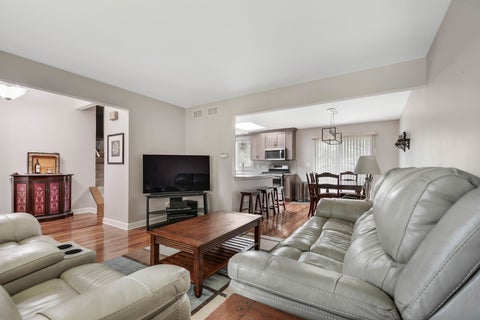 Tiny photo for 613 Gavin Avenue, Romeoville, IL 60446 (MLS # 12726963)