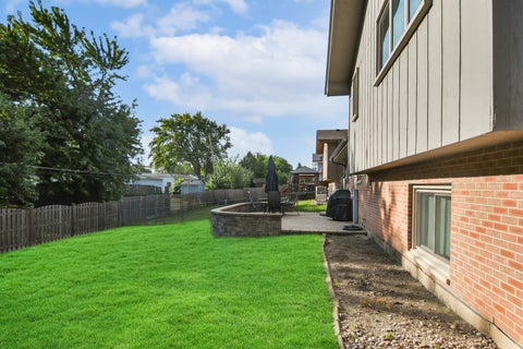 Tiny photo for 613 Gavin Avenue, Romeoville, IL 60446 (MLS # 12726963)