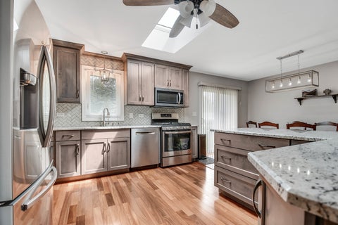 Tiny photo for 613 Gavin Avenue, Romeoville, IL 60446 (MLS # 12726963)