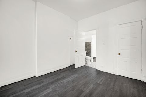 Tiny photo for 928 E 46th Street, Chicago, IL 60653 (MLS # 12611552)