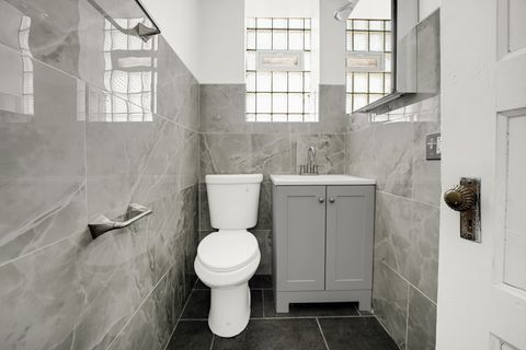 Tiny photo for 928 E 46th Street, Chicago, IL 60653 (MLS # 12611552)