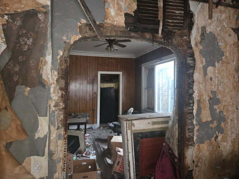 7629 S Maryland Avenue