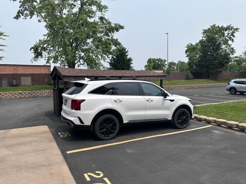 Tiny photo for 320 Sheridan Drive #2C, Willowbrook, IL 60527 (MLS # 12383349)