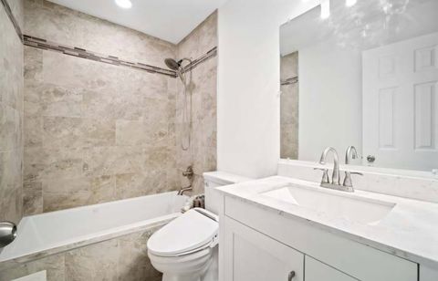 Tiny photo for 320 Sheridan Drive #2C, Willowbrook, IL 60527 (MLS # 12383349)