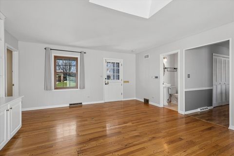 Tiny photo for 1318 Gamon Road, Wheaton, IL 60189 (MLS # 12577008)