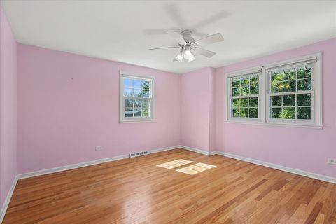 Tiny photo for 1318 Gamon Road, Wheaton, IL 60189 (MLS # 12577008)