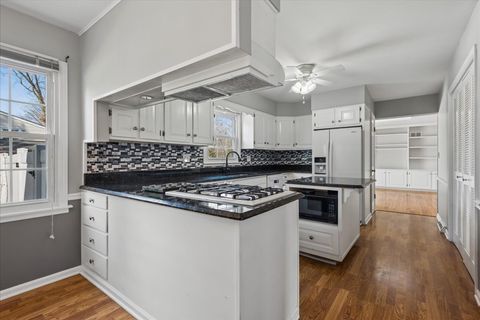 Tiny photo for 1318 Gamon Road, Wheaton, IL 60189 (MLS # 12577008)