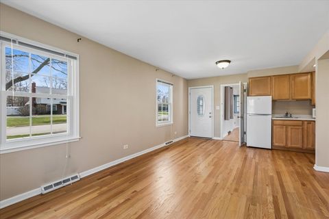 Tiny photo for 1318 Gamon Road, Wheaton, IL 60189 (MLS # 12577008)