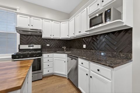 Tiny photo for 835 N Maplewood Avenue #1F, Chicago, IL 60622 (MLS # 12619802)