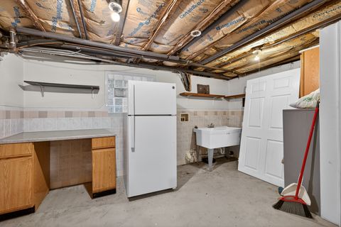 Tiny photo for 835 N Maplewood Avenue #1F, Chicago, IL 60622 (MLS # 12619802)