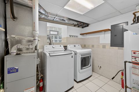 Tiny photo for 835 N Maplewood Avenue #1F, Chicago, IL 60622 (MLS # 12619802)