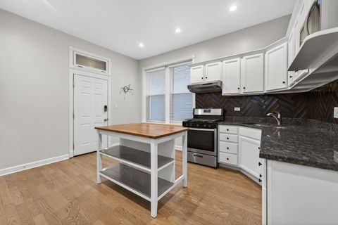 Tiny photo for 835 N Maplewood Avenue #1F, Chicago, IL 60622 (MLS # 12619802)