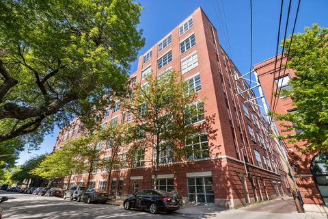 1735 N Paulina Street 201 Chicago IL 60622