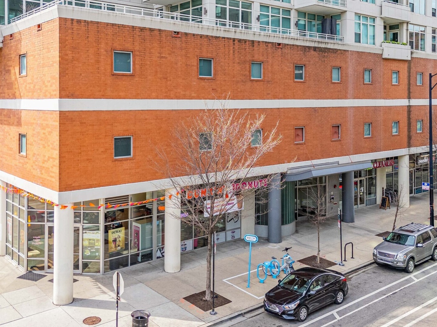 909 W Washington Boulevard 911