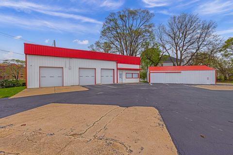 Photo of 319 S Adams Avenue, Freeport, IL 61032 (MLS # 12629675)