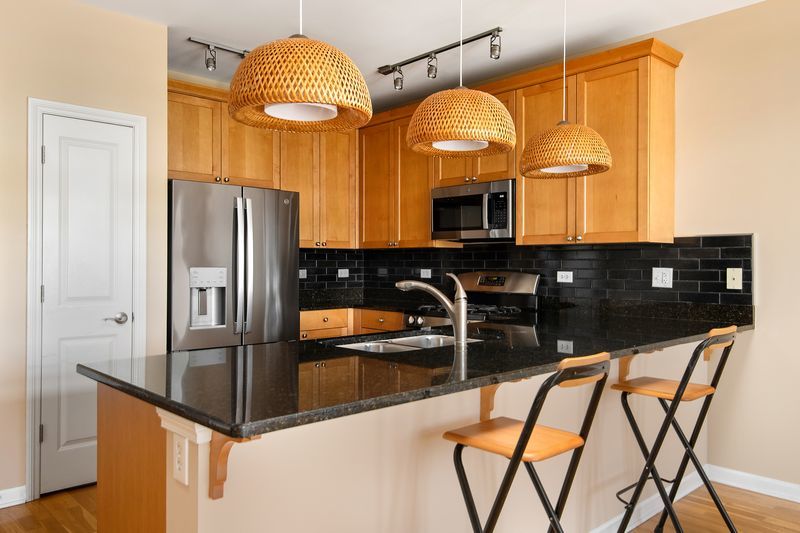 120 N Northwest Highway N 307