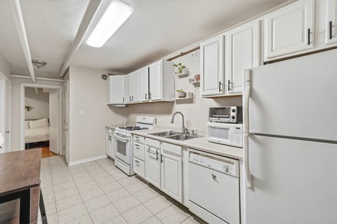 Tiny photo for 2443 W Lunt Avenue #GE, Chicago, IL 60645 (MLS # 12755085)