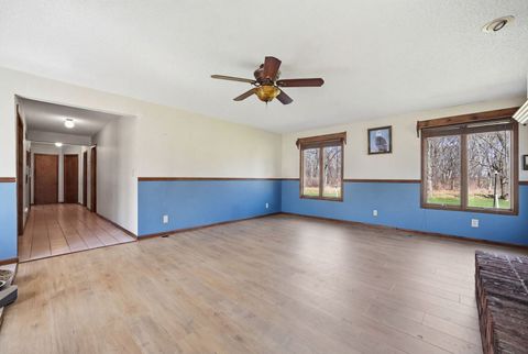 Tiny photo for 2594 E 1069th Road, Ottawa, IL 61350 (MLS # 12598165)