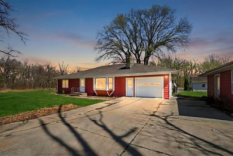 Tiny photo for 2594 E 1069th Road, Ottawa, IL 61350 (MLS # 12598165)