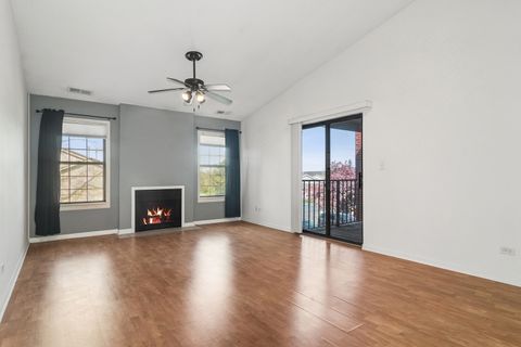 Tiny photo for 2060 N Rand Road #204, Palatine, IL 60074 (MLS # 12623632)