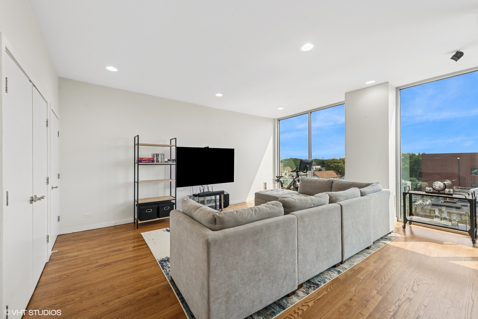 2800 W NORTH Avenue 502