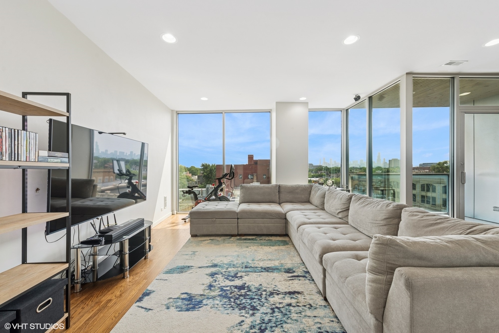 2800 W NORTH Avenue 502