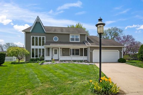 Photo of 59 Sylvan Court, Elk Grove Village, IL 60007 (MLS # 12616738)