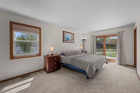 Tiny photo for 59 Sylvan Court, Elk Grove Village, IL 60007 (MLS # 12616738)