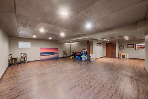Tiny photo for 59 Sylvan Court, Elk Grove Village, IL 60007 (MLS # 12616738)