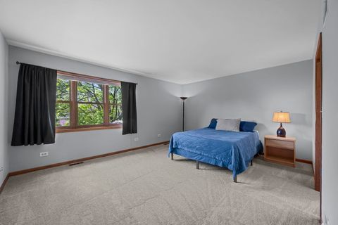 Tiny photo for 59 Sylvan Court, Elk Grove Village, IL 60007 (MLS # 12616738)